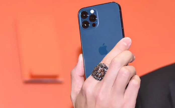 兴安苹果手机维修分享iPhone12系列重启方法教程 